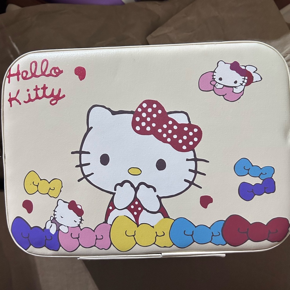 Hello Kitty Cosmetic Case